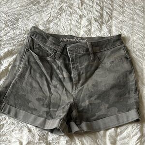 Universal Thread green Jean Shorts Cuffed Hem